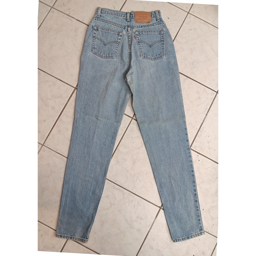 Levi's 512 Slim Fit Tapered Leg Women's Jeans Light Wash Size 7 Medium - Picture 2 of 10
